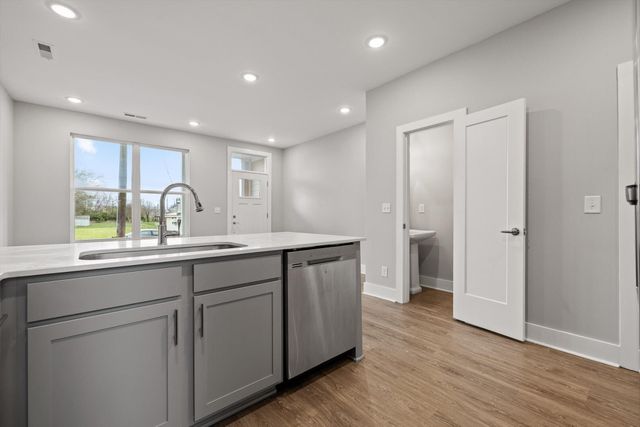 2351 E 19th Street, Chattanooga, TN 37404