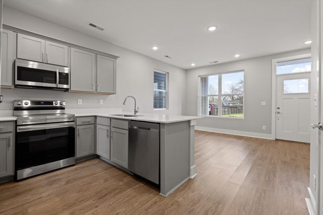 2351 E 19th Street, Chattanooga, TN 37404