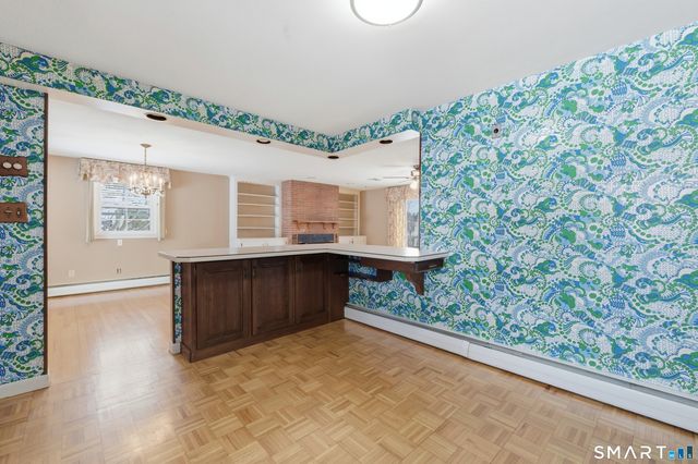 1864 Asylum Avenue, West Hartford, CT 06107