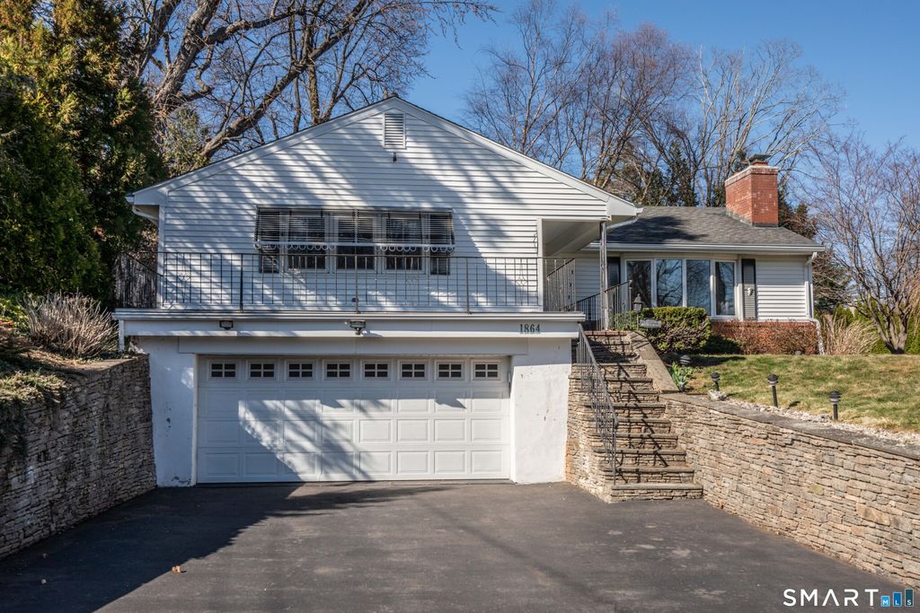 1864 Asylum Avenue, West Hartford, CT 06107