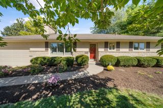 2162 Oakmount Road, Columbus, OH 43221