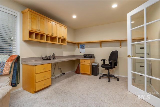 2887 S Snowflake Dr, Boise, ID 83706