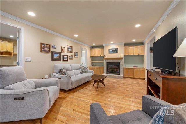 2887 S Snowflake Dr, Boise, ID 83706