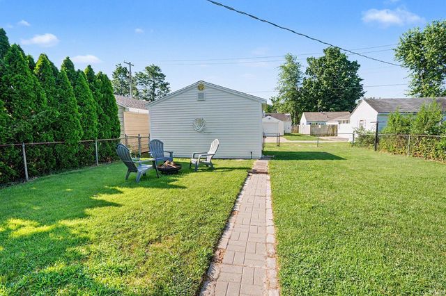 213 E Lowell Avenue, Mishawaka, IN 46545