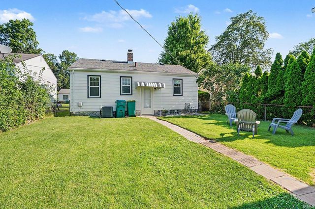 213 E Lowell Avenue, Mishawaka, IN 46545