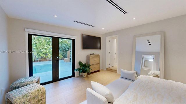 1277 SW 19th Street, Miami, FL 33145