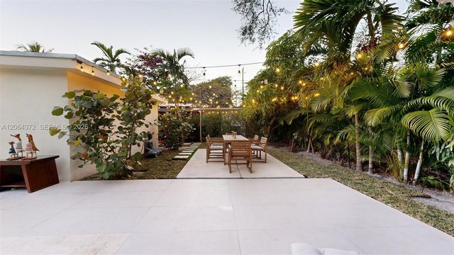 1277 SW 19th Street, Miami, FL 33145