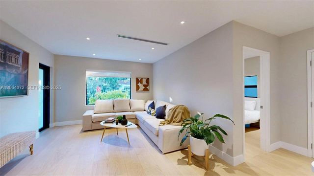 1277 SW 19th Street, Miami, FL 33145