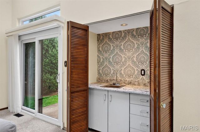 11500 Northbrook Way, St Louis, MO 63146