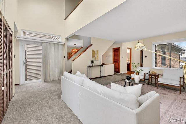 11500 Northbrook Way, St Louis, MO 63146