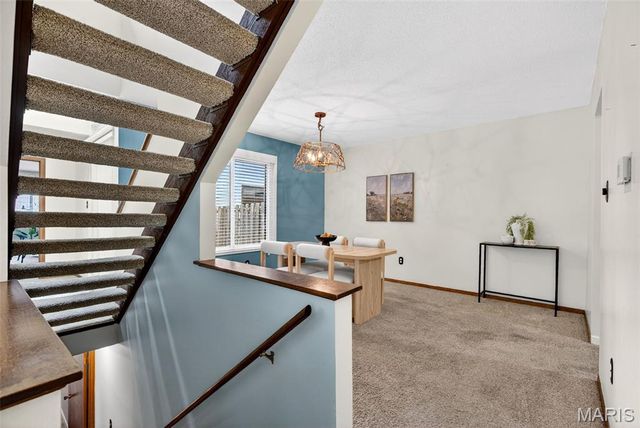 11500 Northbrook Way, St Louis, MO 63146