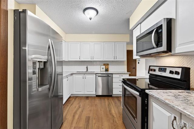 11500 Northbrook Way, St Louis, MO 63146