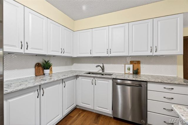 11500 Northbrook Way, St Louis, MO 63146