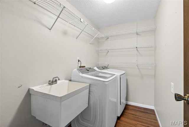 11500 Northbrook Way, St Louis, MO 63146