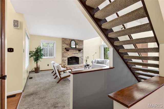 11500 Northbrook Way, St Louis, MO 63146