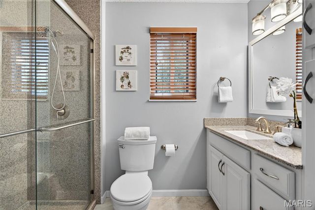 11500 Northbrook Way, St Louis, MO 63146