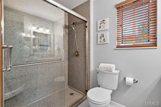 11500 Northbrook Way, St Louis, MO 63146