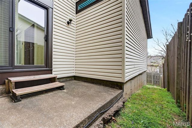 11500 Northbrook Way, St Louis, MO 63146