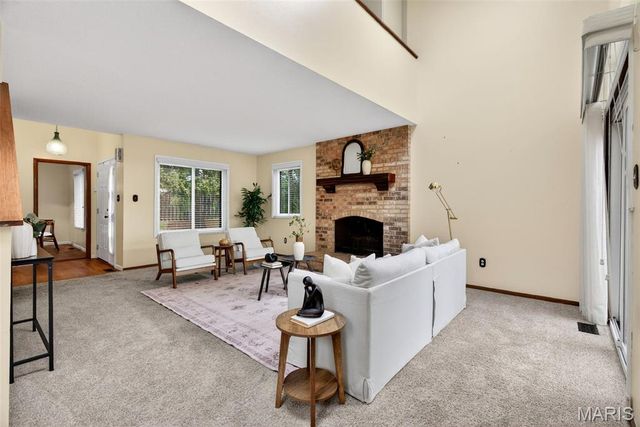 11500 Northbrook Way, St Louis, MO 63146