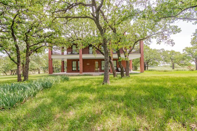 403 Ramsey Lane, Bowie, TX 76230