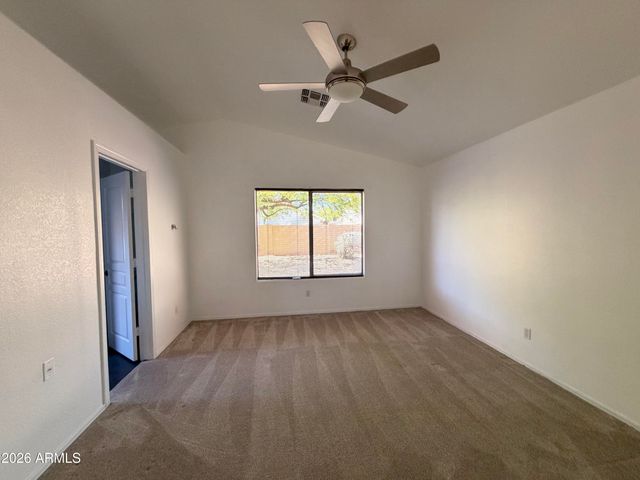 2240 E RUBY Lane, Phoenix, AZ 85024