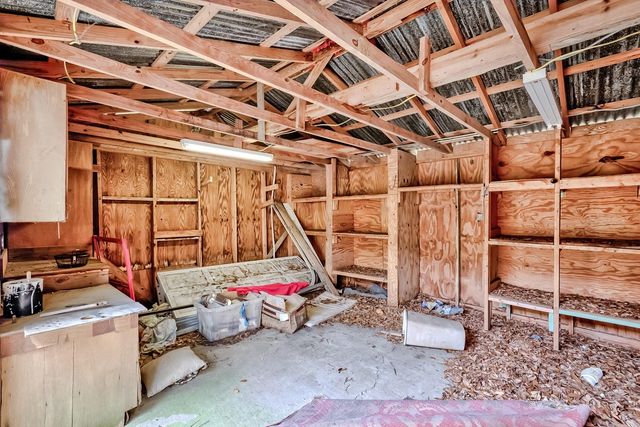 824 S 37th Street, Nederland, TX 77627