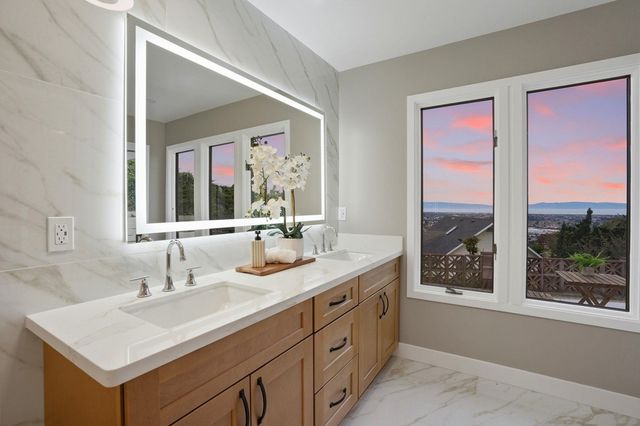 15933 15933 Cambrian Drive, Castro Valley, CA 94578