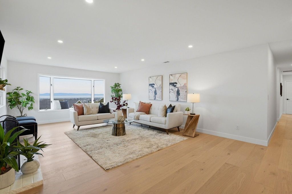 Image 12 of property listing at 15933 15933 Cambrian Drive, Castro Valley, CA 94578