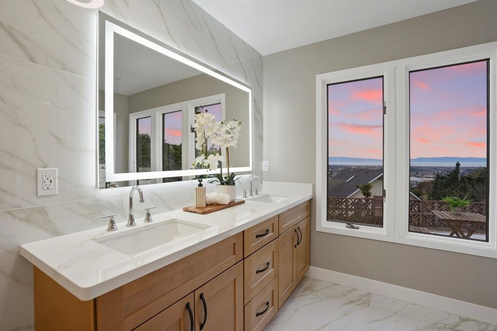 Image 22 of property listing at 15933 15933 Cambrian Drive, Castro Valley, CA 94578