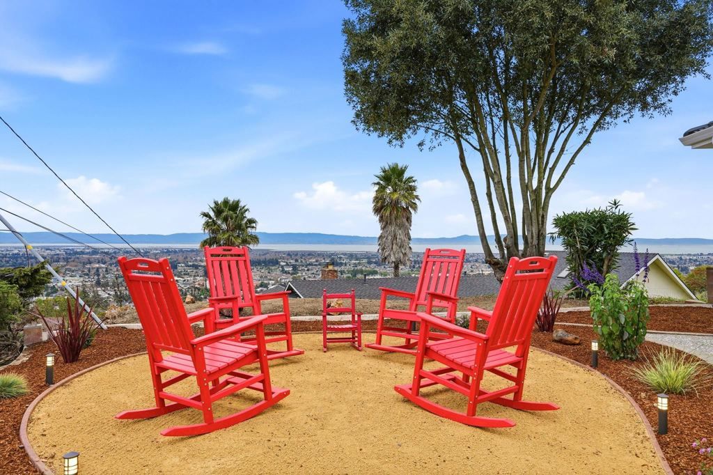 Image 5 of property listing at 15933 15933 Cambrian Drive, Castro Valley, CA 94578