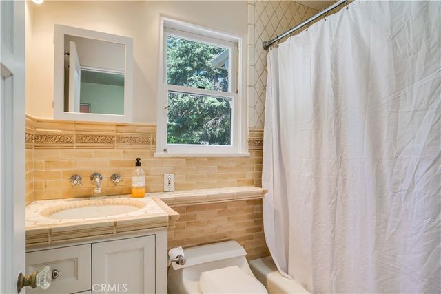 5227 Alta Canyada, La Canada Flintridge, CA 91011