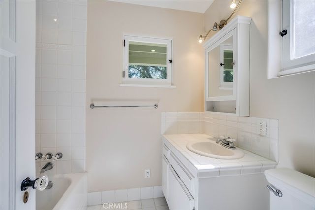 5227 Alta Canyada, La Canada Flintridge, CA 91011