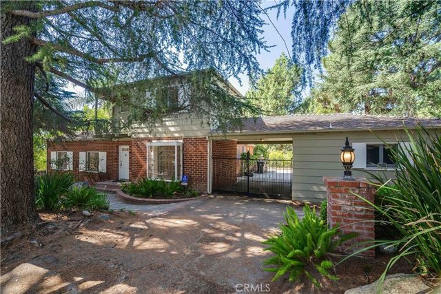 5227 Alta Canyada, La Canada Flintridge, CA 91011