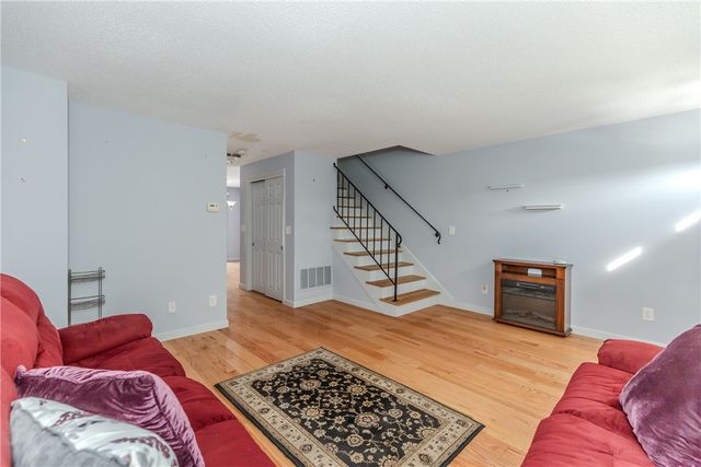 47 Morgan Avenue 37, Johnston, RI 02919