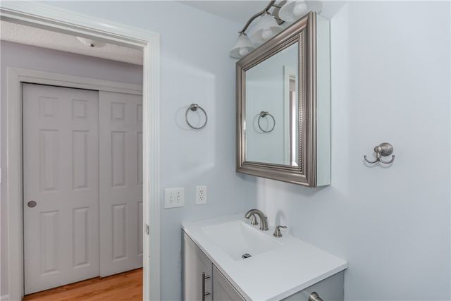 47 Morgan Avenue 37, Johnston, RI 02919