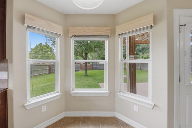 1109 Walnut Bend, Brenham, TX 77833
