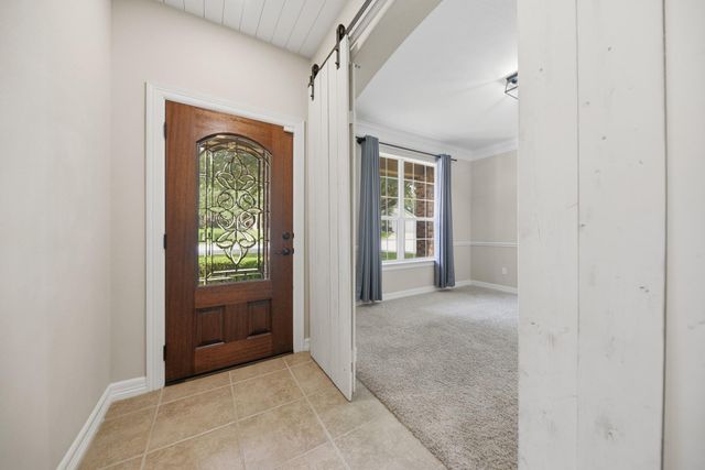 1109 Walnut Bend, Brenham, TX 77833
