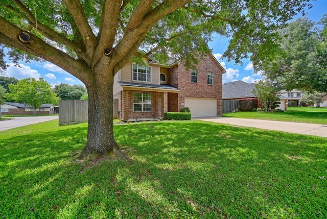 1109 Walnut Bend, Brenham, TX 77833