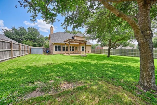 1109 Walnut Bend, Brenham, TX 77833