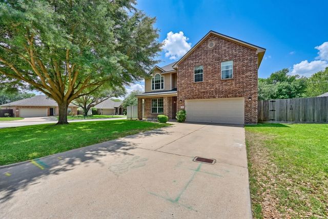1109 Walnut Bend, Brenham, TX 77833