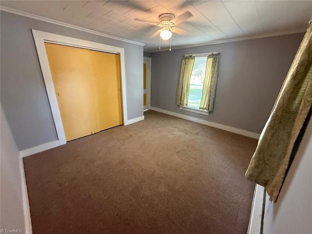 212 Ridgecrest Street, Thomasville, NC 27360