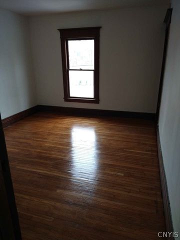 73 East Genesee Street, Auburn, NY 13021