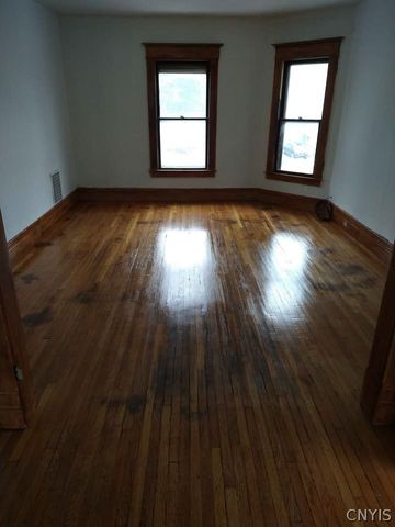 73 East Genesee Street, Auburn, NY 13021