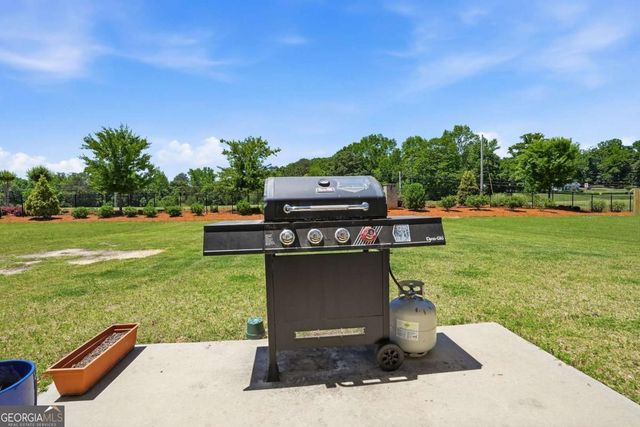 65 Knightsbridge Lane, Winder, GA 30680