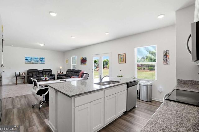 65 Knightsbridge Lane, Winder, GA 30680