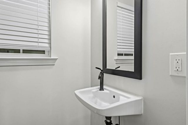 1392 S ORLEANS ST, Memphis, TN 38106