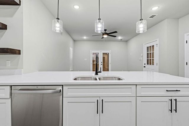 1392 S ORLEANS ST, Memphis, TN 38106