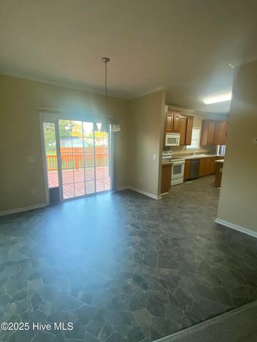 152 Meadowlark Lane, Newport, NC 28570