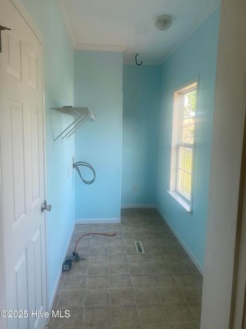 152 Meadowlark Lane, Newport, NC 28570