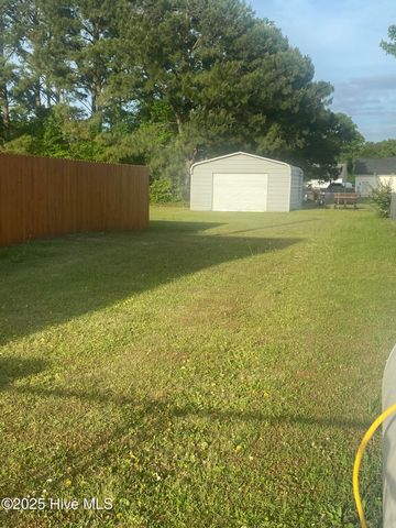 152 Meadowlark Lane, Newport, NC 28570